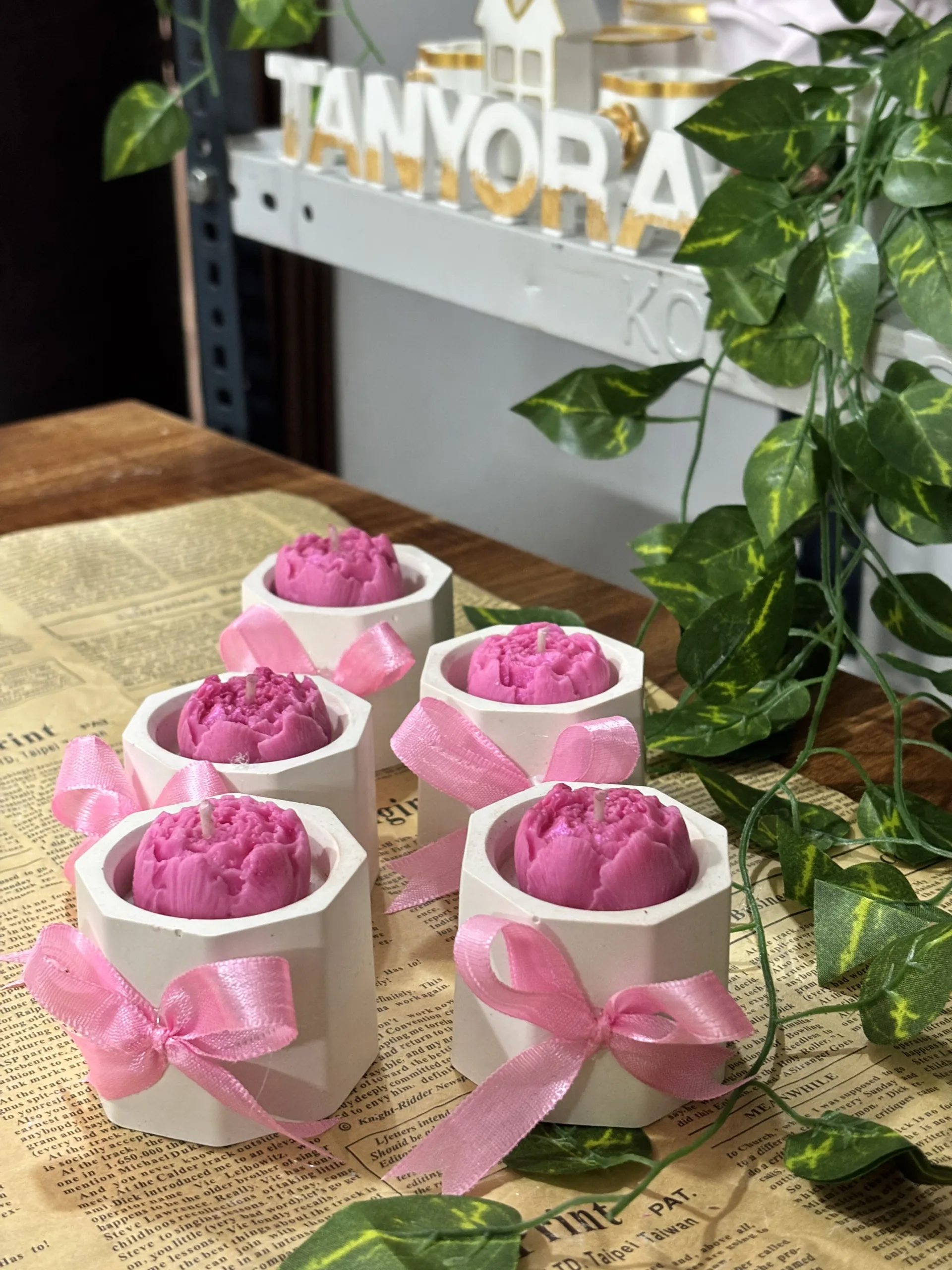 Floral Jar Candle - Image 3