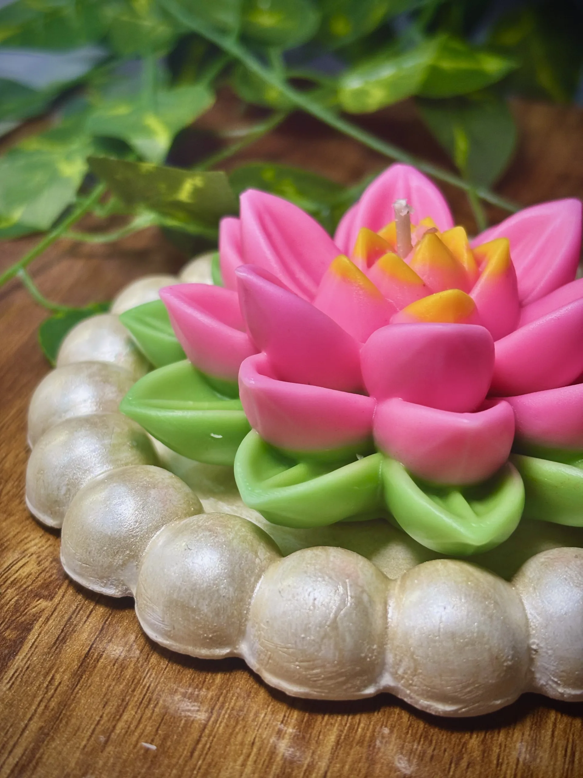 Lotus Flower Candle - Image 5