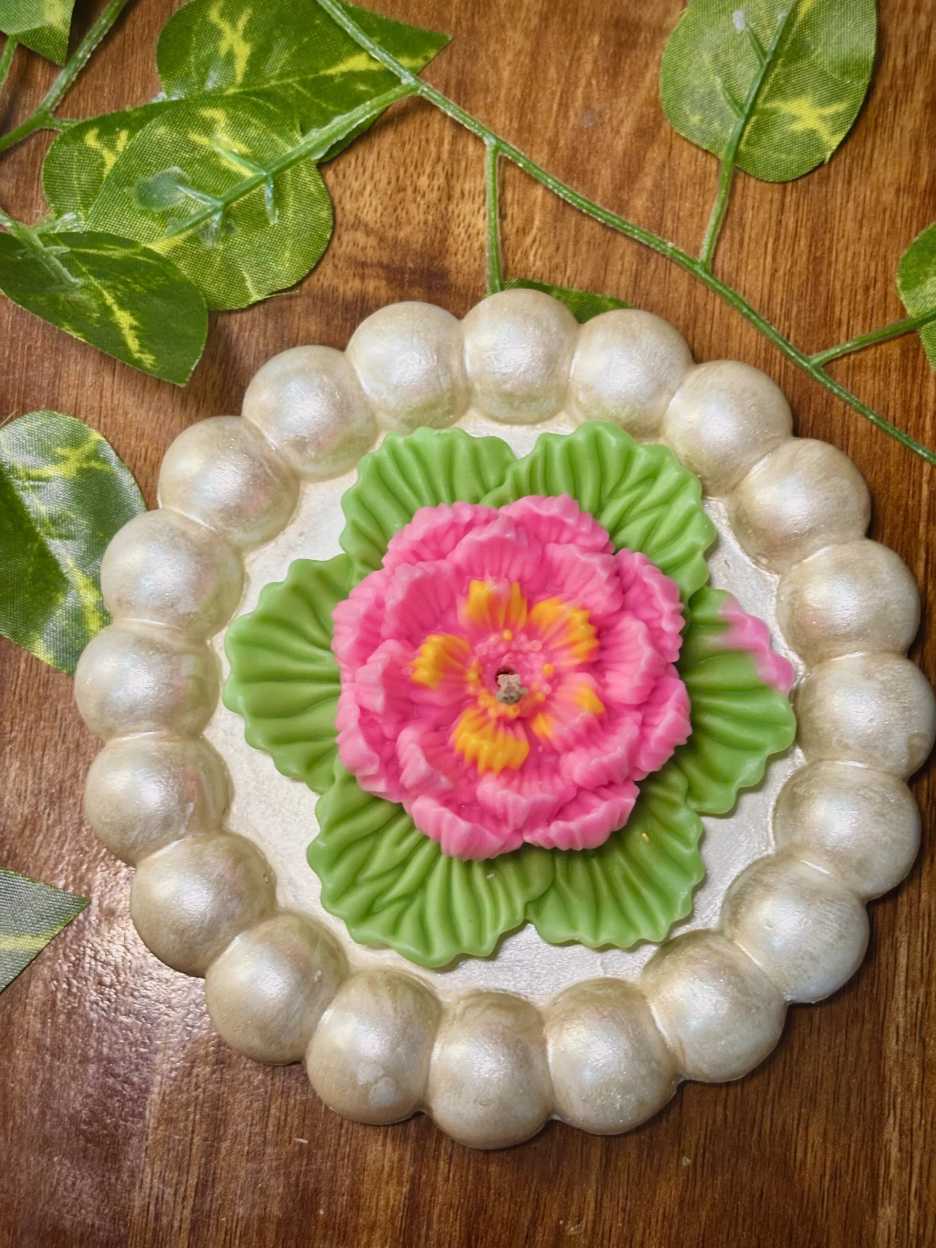Lotus flower candle - Image 5