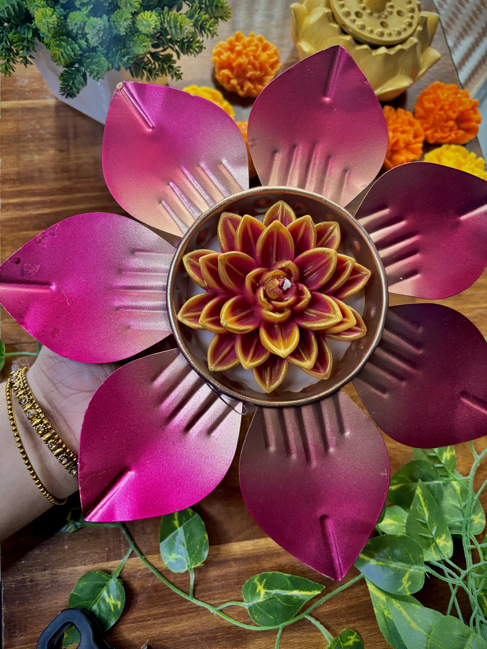 Lotus Urli Candle - Image 2