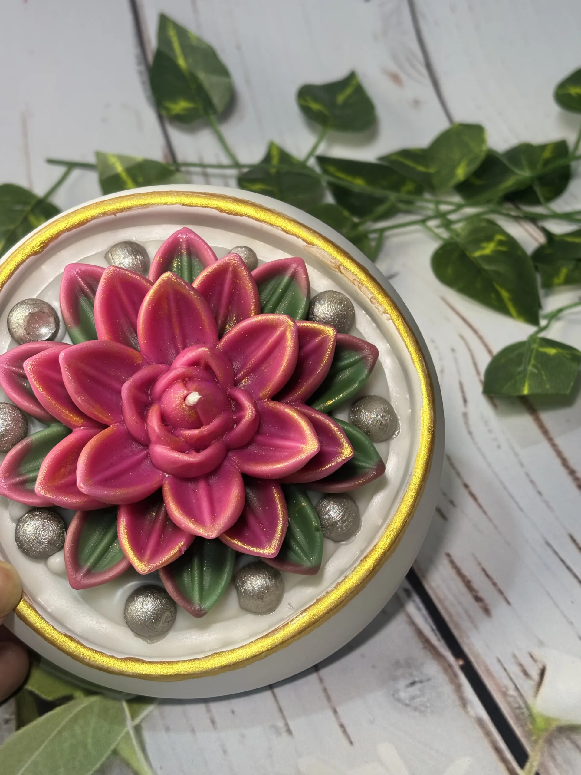 Lotus bloom candle - Image 2