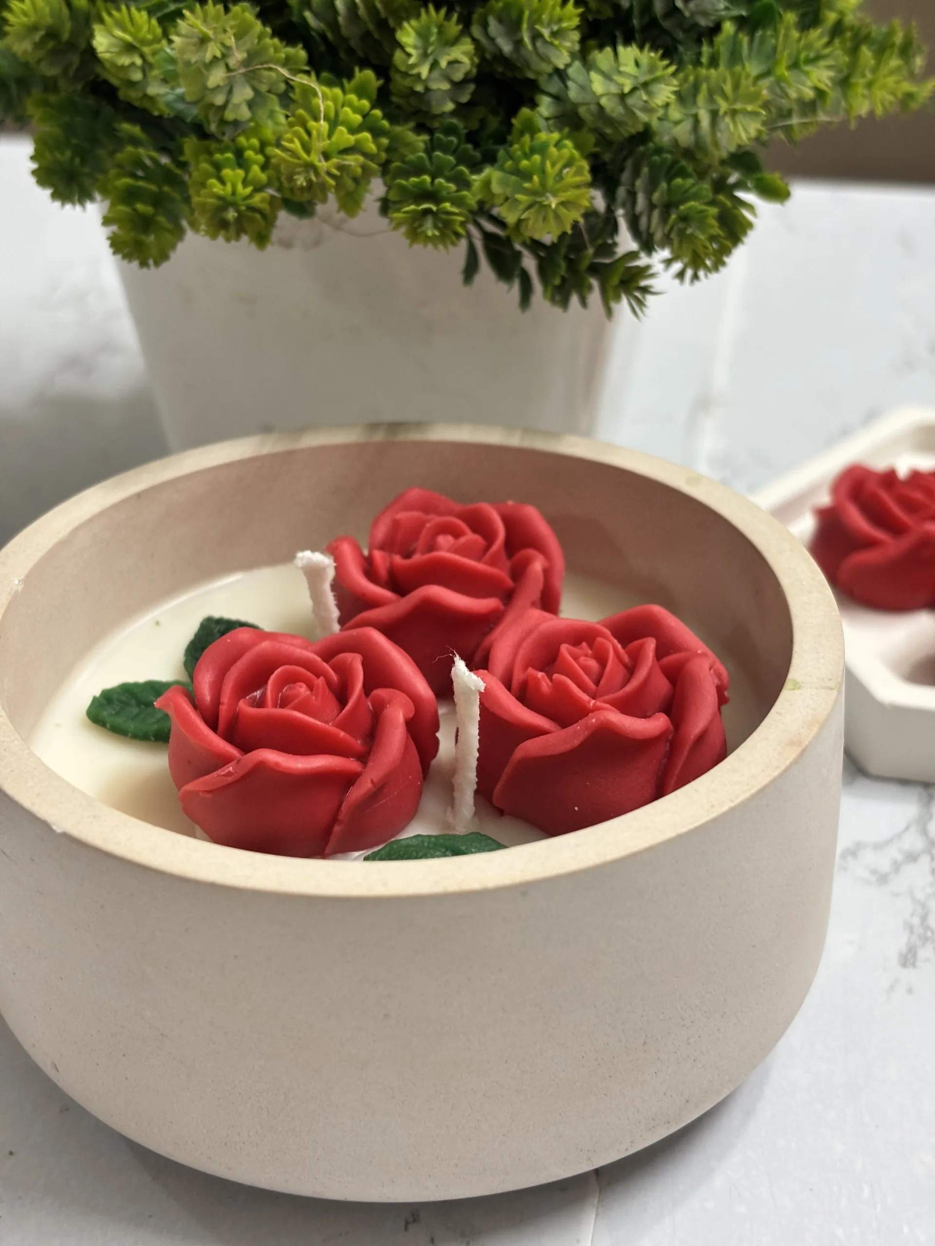 Red rose bowl candle