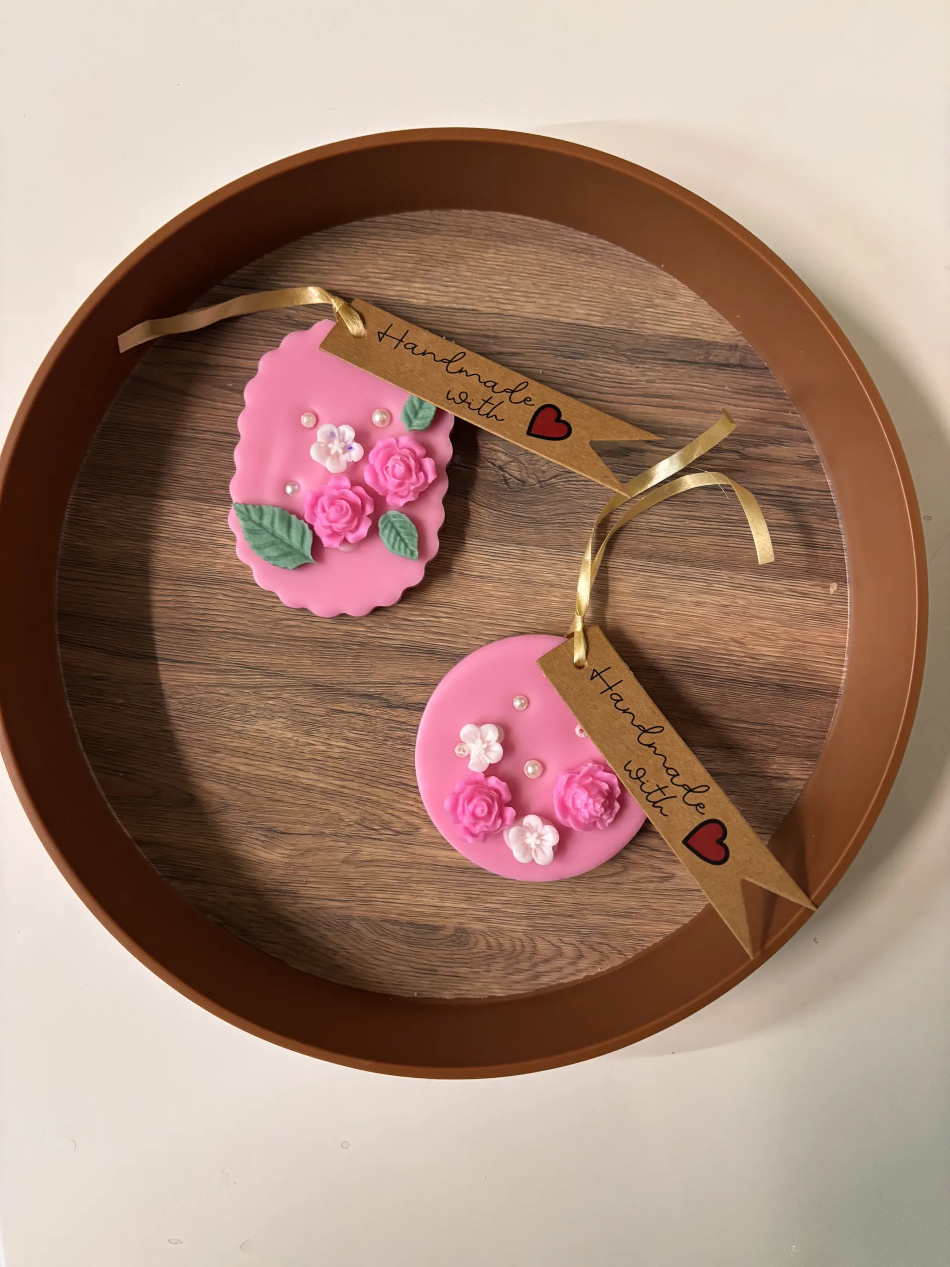 Rose wax sachet