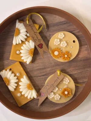 Sandalwood wax sachet