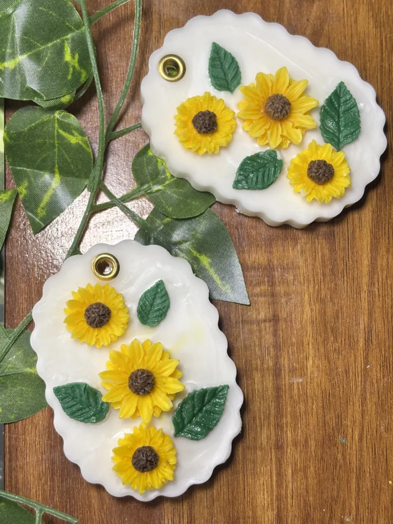 Sunflower wax sachet