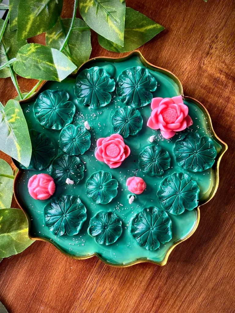 Gul-e-kamal Lotus Pond Urli Candle